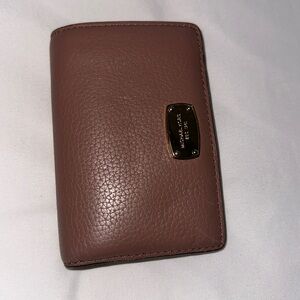 Michael kors wallet